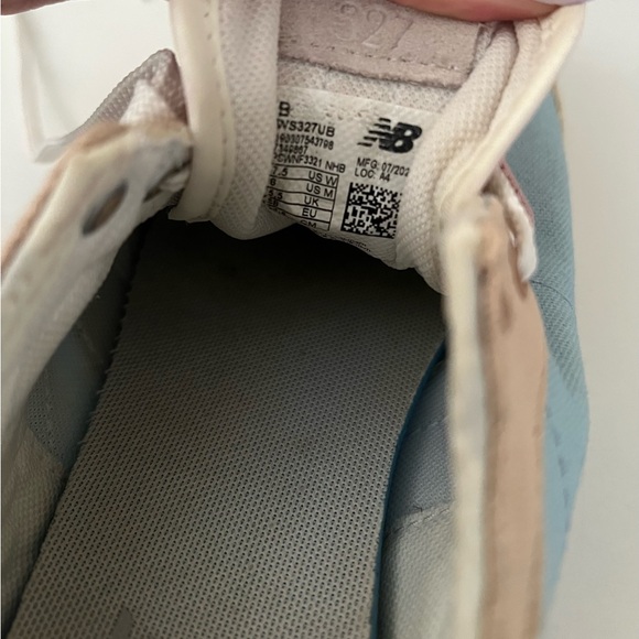 New Balance 327 Women's Sneakers - Picture 10 of 10